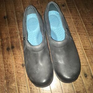 Dansko navy leather nursing slip on size 39 clogs